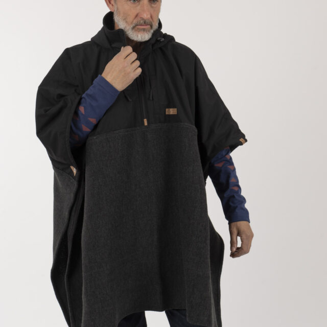 Poncho Taita Unisex Negro/Marengo